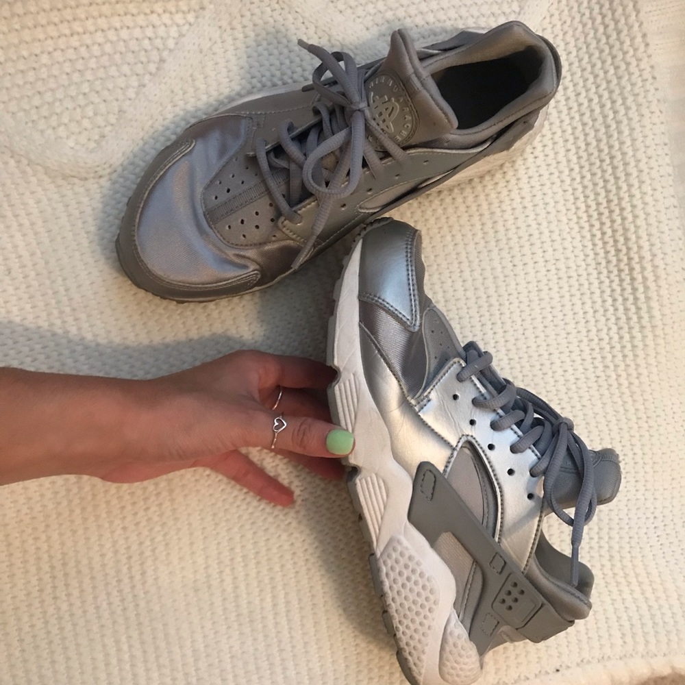 Nike Hirachi’s